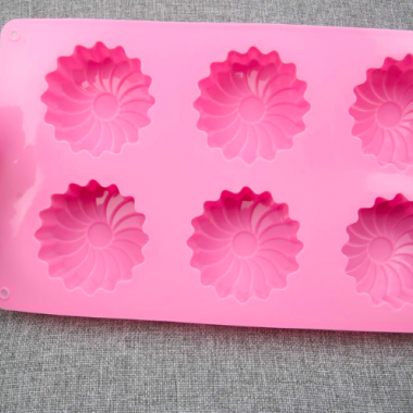 Silicone cake mold