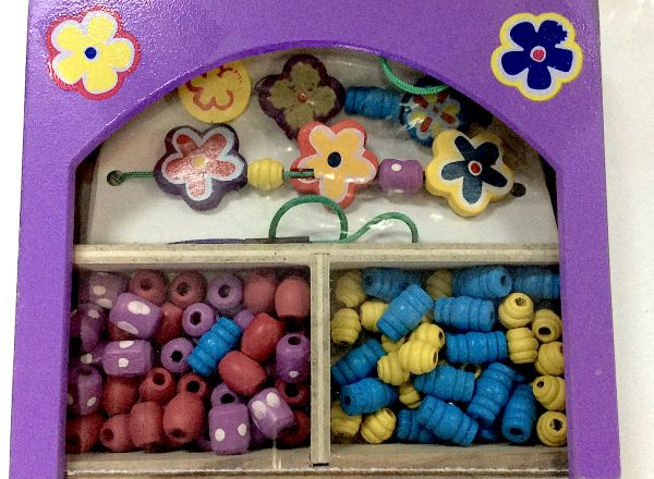 Wooden bead set