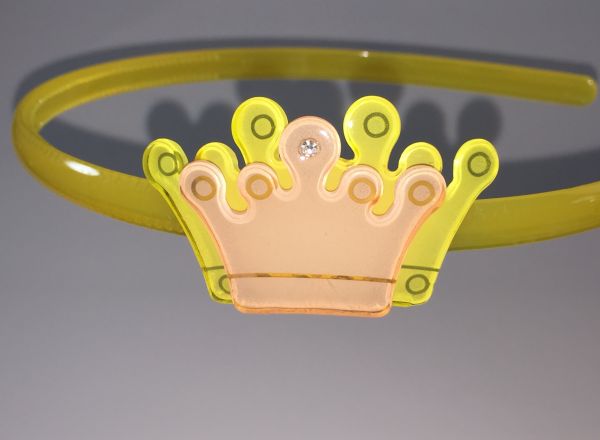 Head band with crown shape