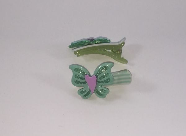 Patterned crocodile clip with butterfly