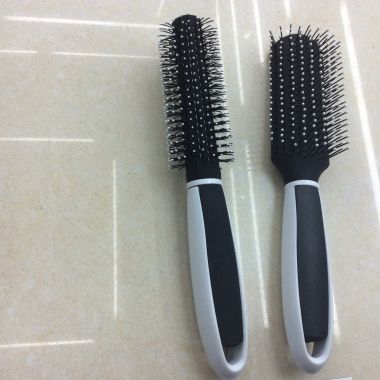Hairbrush soft handle