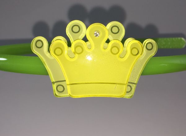 Head band with crown shape