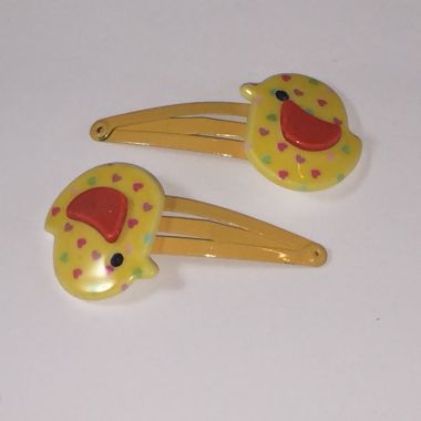 Kids snap clip with patterned bird shape