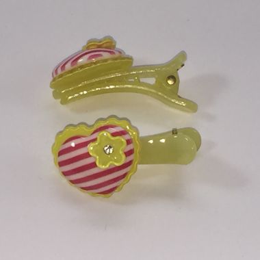 Crocodile clips with patterned heart