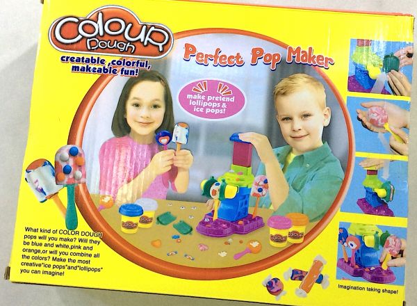 Putty lollipop play set