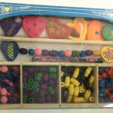 Wooden bead set