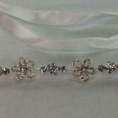 Swarovski chocker with flowers