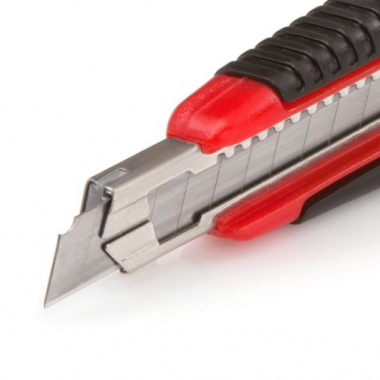 Heavy duty cutter knife