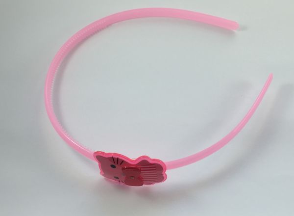 Headband with cat shape