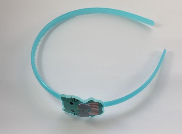 Headband with cat shape