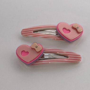 Patterned kids snap clip with heart shape