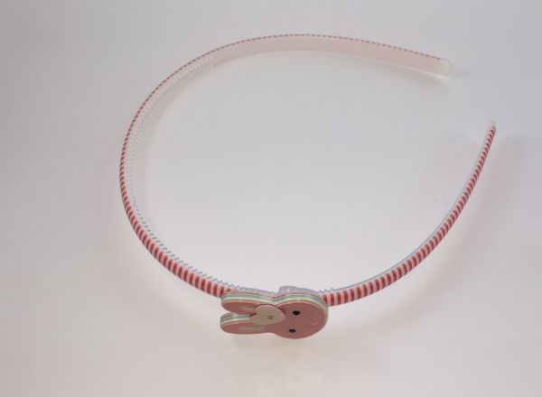 Headband with bunny shape