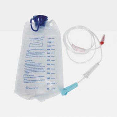 Enteral feeding set with bag