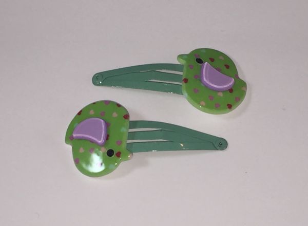 Kids snap clip with patterned bird shape