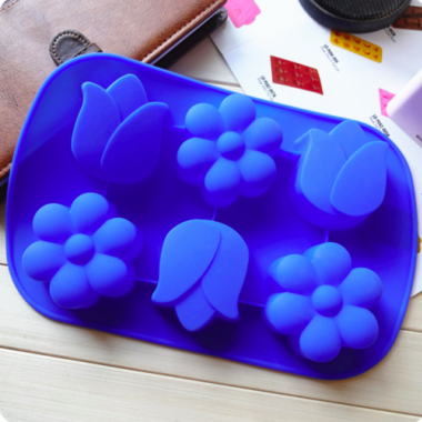 Silicone bonbon mold