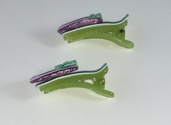 Crocodile clips with heart