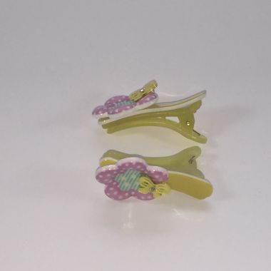 Crocodile clips with flower