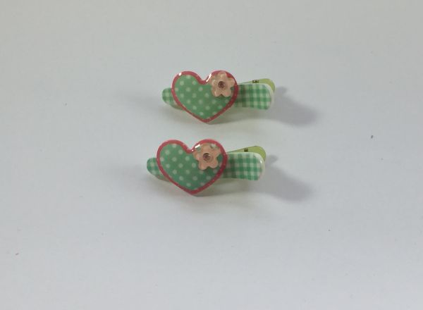 Patterned crocodile clips with patterned heart