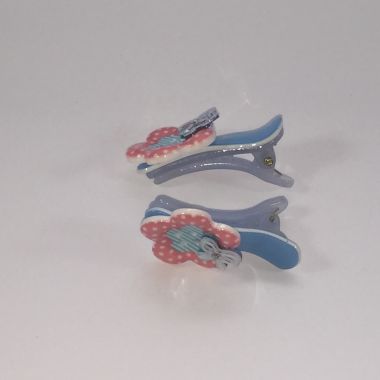 Crocodile clips with flower