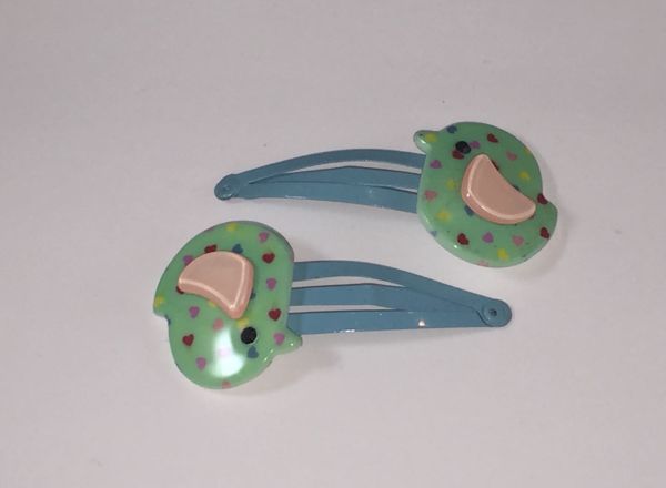 Kids snap clip with patterned bird shape