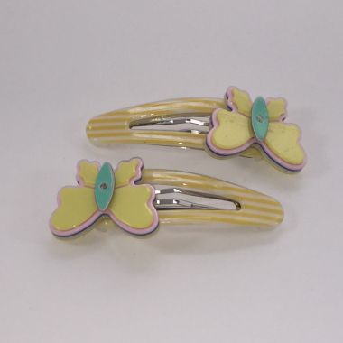 Patterned snap clip with butterfly