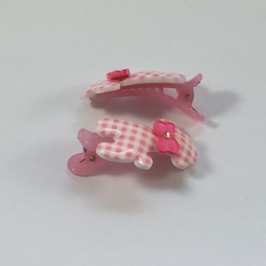 Crocodile clips with patterned giraffe