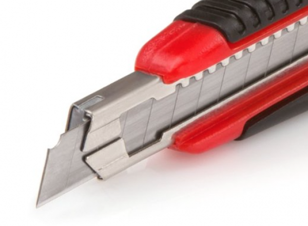 Heavy duty cutter knife