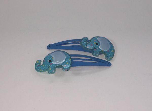 Patterned snap clip with elephant