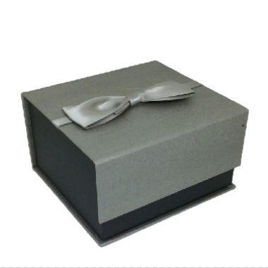 Gift box 13.8x12.5x7.5cm