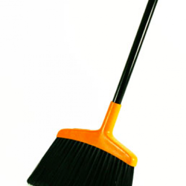 Sweeping brush with handle