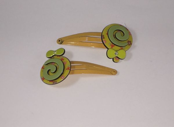 Kids snap clip with patterned snail shape