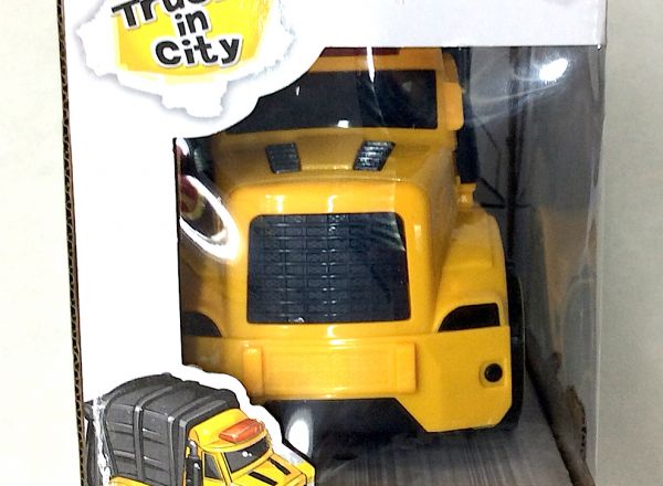 Dump truck